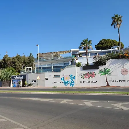 Torrequebrada Apartment